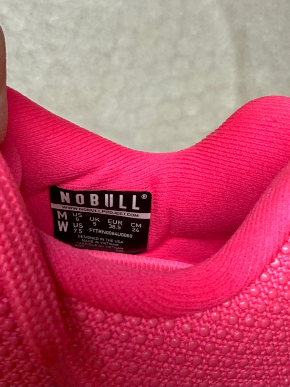 ⭐️NWOB NOBULL Women's Neon Pink / Classic White Outwork Training Shoes Size 7.5 - Picture 8 of 8